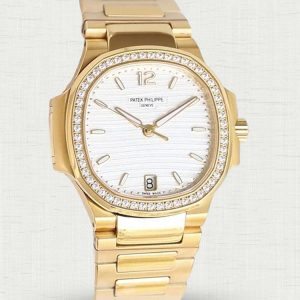 Patek Philippe Nautilus 7118 35.2mm White Dial Diamond Replica Watch