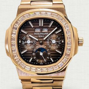 Patek Philippe Nautilus 5740/1G-001 40mm Rose Gold Brown Dial Replica Watch