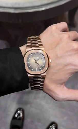 Patek Philippe Nautilus 5711/1R-001 40mm Brown Dial Rose Gold Replica Watch photo review