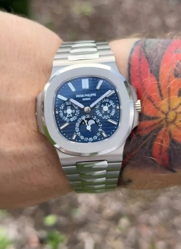 Patek Philippe Nautilus 40mm Men's 5740/1G-001 Blue Dial photo review