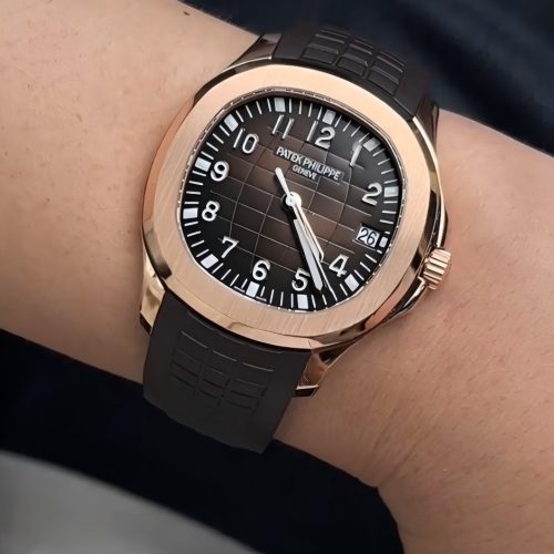 Patek Philippe Aquanaut Men's 40mm 5167R-001 Stainless Steel photo review