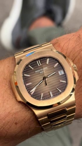 Patek Philippe Nautilus 5711R-001 Men 40mm Brown Dial Automatic photo review
