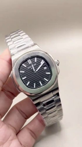 Patek Philippe Nautilus 5711/1A Men's 40mm Automatic Black Dial photo review