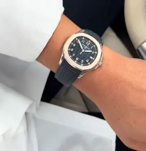 Patek Philippe Aquanaut 40mm Men's 5168G-001 Automatic photo review