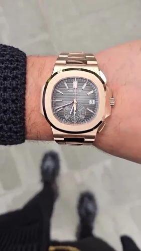 Patek Philippe Nautilus 5980/1R-001 40mm Men's Stainless Steel Black Dial photo review