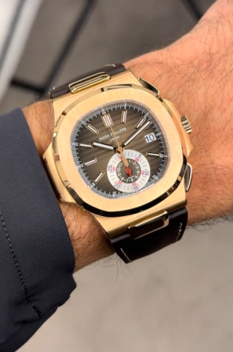 Patek Philippe Nautilus 40mm Men's 5980R-001 Brown-tone photo review