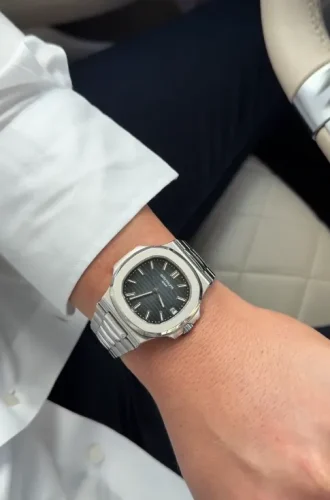 Patek Philippe Nautilus 5711 40.5mm Blue Dial Stainless Steel Replica Watch photo review