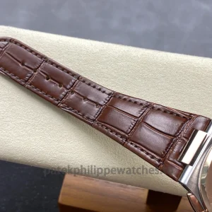 Patek Philippe Nautilus 5980-1AR-001 Brown Leather StrapDétail fermoir