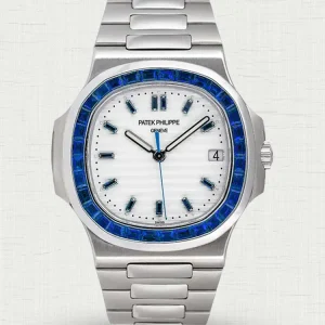 Luxury Patek Philippe Nautilus 5711 Replica 40mm White Embossed Dial Blue Sapphire Bezel Stainless Steel Case Watch Main Image