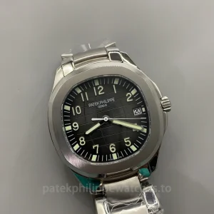 Patek-Philippe-Aquanaut-51671A-001-Replica-40.8mm-Automatic-Mens-Luxury-Watch-with-Anthracite-Dial-Dial-Detail