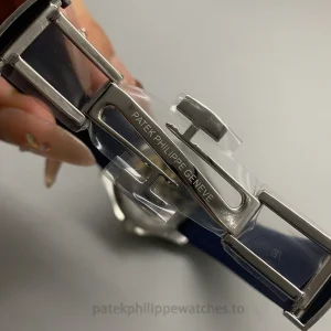 Patek Philippe Aquanaut 5650G-001 Replica — 40.8mm, Blue Embossed Dial-1