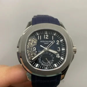 Patek Philippe Aquanaut 5650G-001 Replica — 40.8mm, Blue Embossed Dial-2