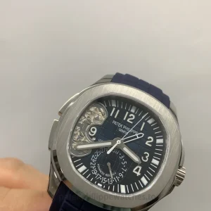 Patek Philippe Aquanaut 5650G-001 Replica — 40.8mm, Blue Embossed Dial-5