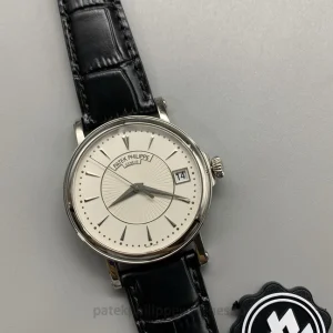 Patek Philippe Calatrava 5153G-010 replica 38mm Silvery Opaline Guilloched Dial 904 Steel Leather StrapVue avant montre 2