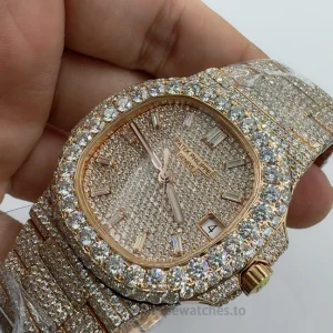 Patek Philippe Nautilus 5711-1R 001 Replica Rose Gold Tone 904 Steel Full Iced Diamond Dial luminous effect