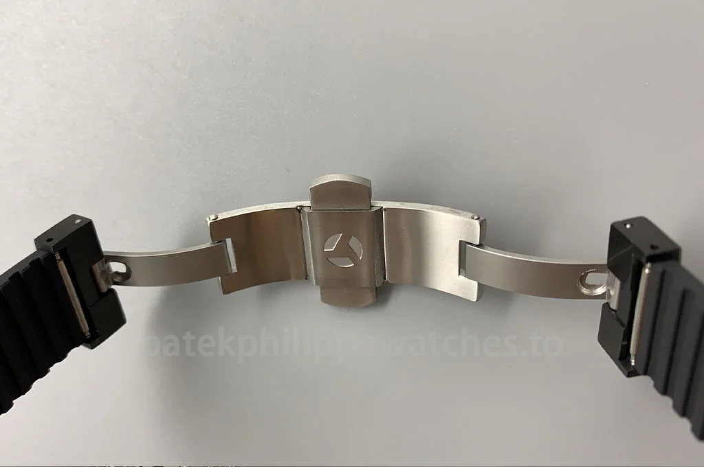 Patek Philippe Nautilus 5711-AET Replica 40mm black rubber strap with stainless steel folding clasp detail