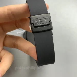 Patek-Philippe-Nautilus-5711-AET-Replica-40mm-Custom-Sunset-Gradient-Dial-Luxury-Automatic-Watch-with-Clone-324-SC-Movement-Strap