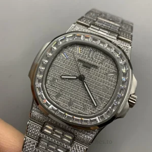 Patek Philippe Nautilus 5711 Replica Full Diamond-Style – 40mm 904L Stainless Steel, Pavé Silver Dial, Baguette-Set Bezel & BraceletFront view3