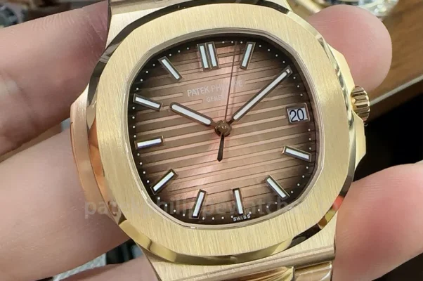 Patek Philippe Nautilus 5711/1R-001 Replica 40mm Men's Luxury Automatic Watch with Chocolate Brown Gradient Dial and Rose Gold Case