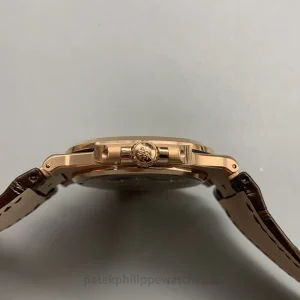 Patek Philippe Nautilus 5711R-001 Replica – 40mm Rose-Gold-Tone 904 Steel Gradient Brown DialProfil droit boîtier