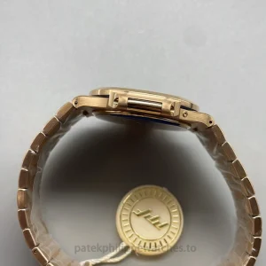 Patek Philippe Nautilus 5712-1R-001 Replica Watch – 40mm Rose-GoldProfil droit boîtier