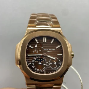 Patek Philippe Nautilus 5712-1R-001 Replica Watch – 40mm Rose-GoldVue avant montre 1