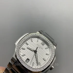Patek-Philippe-Nautilus-71181200A-010-Super-Clone-35.2mm-Womens-Automatic-Luxury-Watch-Dial-Detail-3