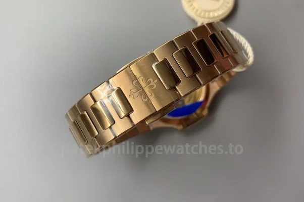 Patek Philippe Nautilus 7118/1200R-001 Replica women's luxury automatic watch rose gold bracelet with engraved clasp