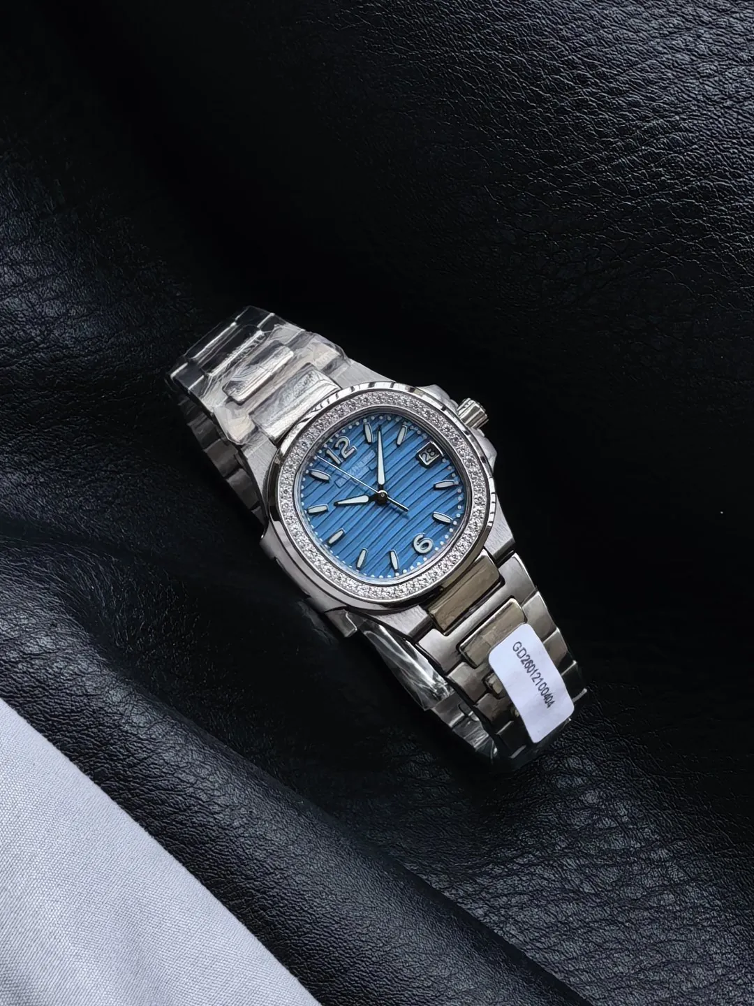 pp-nautilus-7010-1g (6) Patek Philippe Nautilus 7010/1G-013 32mm Super Clone Sky Blue Diamond Bezel Swiss Quartz Movement - Dial Detail 4