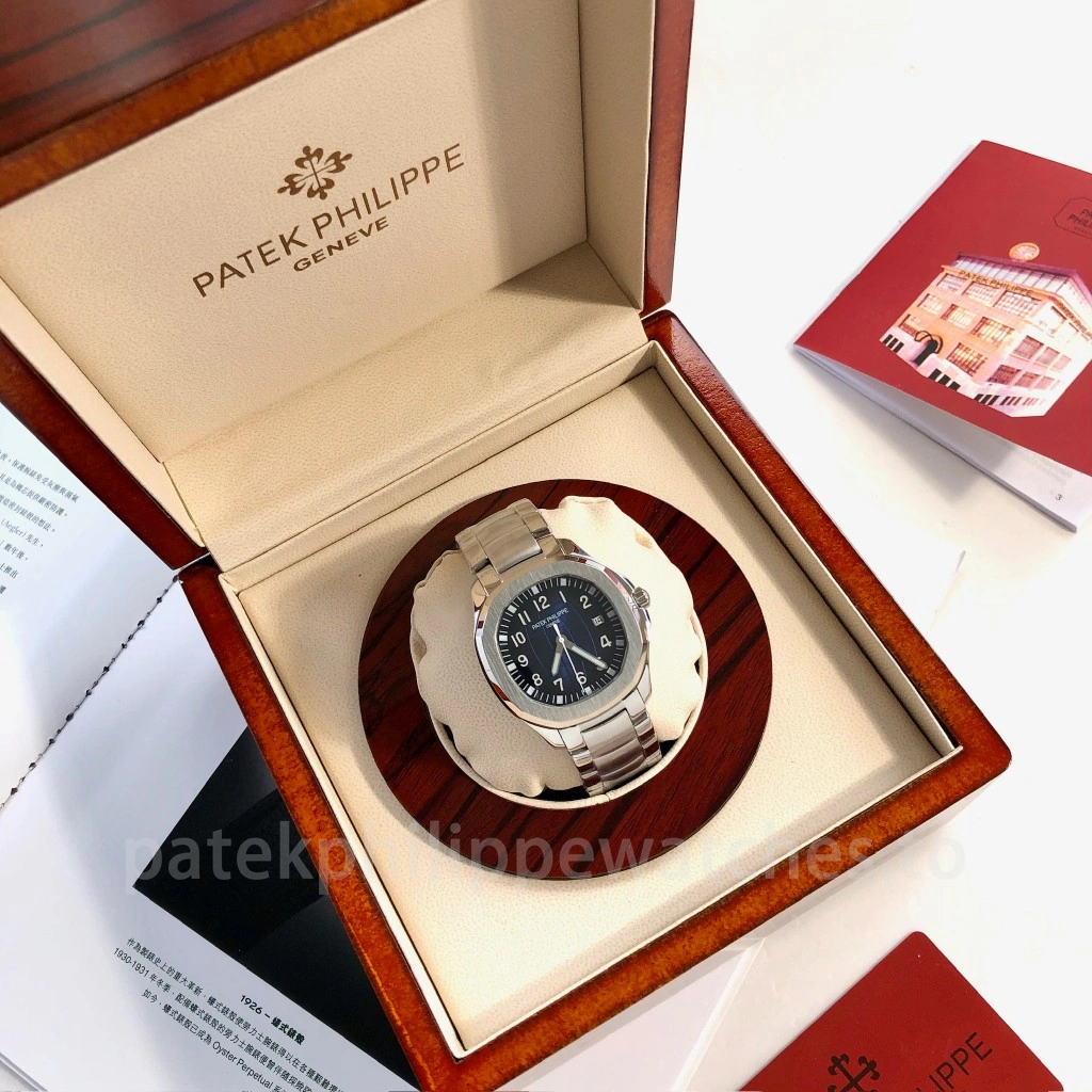 pp-aquanaut-5167-1a-001 (2) Replica Patek Philippe Aquanaut 5167/1A-001 40.8mm Stainless Steel Deep Blue Dial Men’s Watch - Front View
