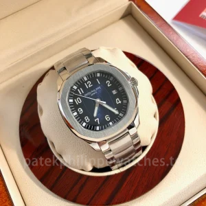 Replica Patek Philippe Aquanaut 5167/1A-001 40.8mm Stainless Steel Deep Blue Dial Men’s Watch - Dial Detail 1